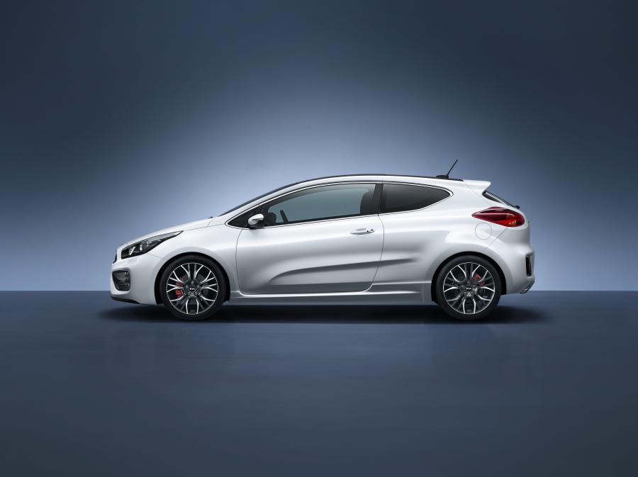  Kia pro_cee&rsquo;d GT 2013 года  (фото 4 из 15)